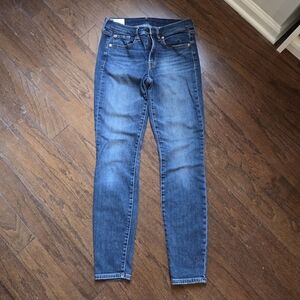 Gap Women's True Skinny Mid-Rise Jeans Size 2/26R
